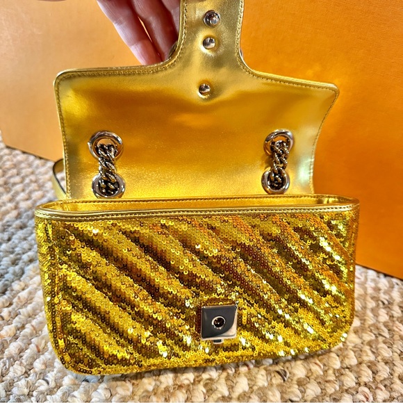 Gucci GG Marmont Mini Gold Sequin Shoulder Bag - Picture 6 of 14